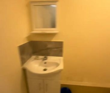 Studio Flat, Ratcliff Road, E7 - Photo 3