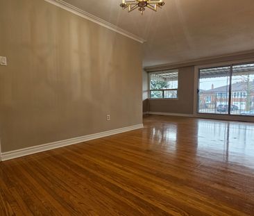 For Lease - 27 Cobb Avenue Unit# Main Floor, Toronto, Ontario - Photo 5