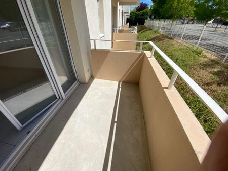 Location Appartement T2 - ST ELOI - Photo 3