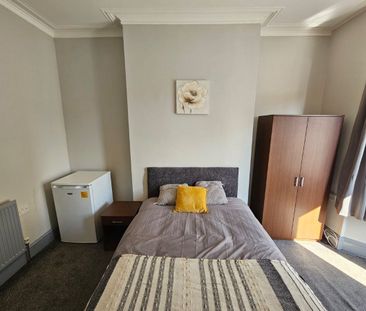 Room 1, 41 Stanhope Road - Photo 2