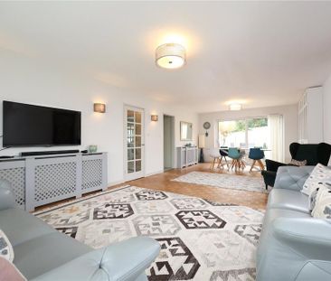 5 bedroom detached house to rent - Photo 1