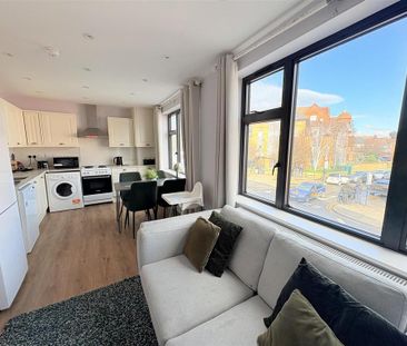 3 bedroom apartment to rent - Photo 1