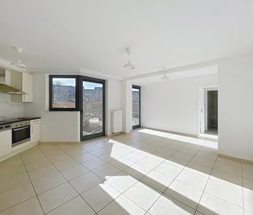 Appartement te huur - Photo 1