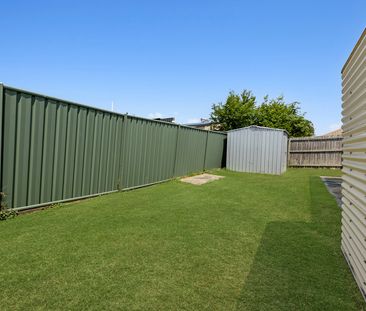 1 Sophie St, Raceview QLD 4305 - House For Rent | Domain - Photo 2