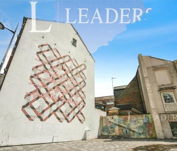 3 bedroom flat to rent - Photo 2