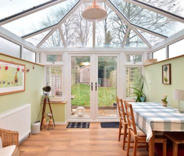 2 bedroom terraced house to rent - Photo 2