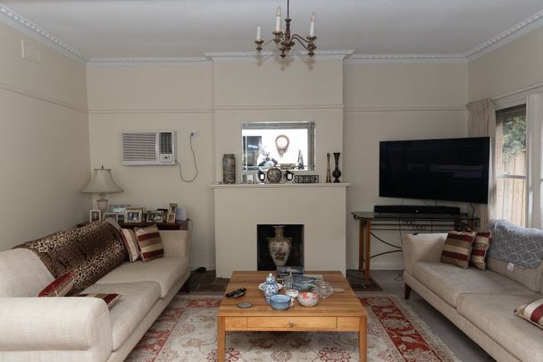 Balwyn North - Photo 1