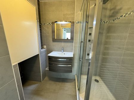Location Appartement 2 pièces 45m² MONTMORENCY 95160 - Photo 2