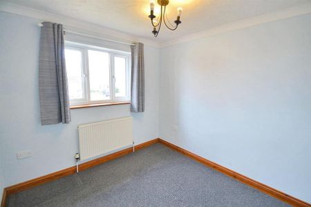 3 bedroom terraced house to rent - Photo 4