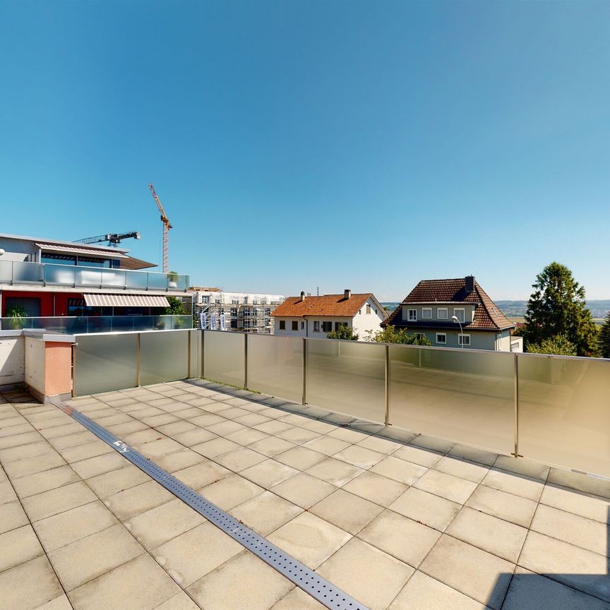 Generous attic room apartment in quiet location is looking for a new tenant - Photo 1