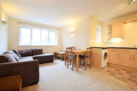 Highclere Court, Whitley Wood Road, Reading, Berkshire, RG2 - Photo 3