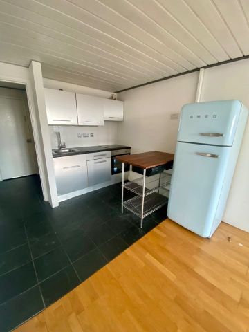 1 Bed Flat, Manhattan Building Bow Quarter, E3 - Photo 4