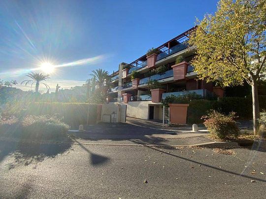 Location appartement récent 2 pièces 60.2 m² à Montpellier (34000) - Photo 1