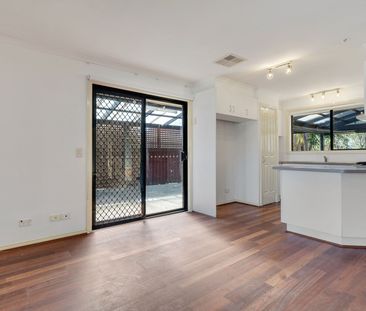 Charming 3-Bedroom Home in Roxburgh Park - Photo 1