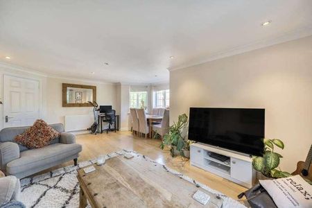 Bewley Street, Wimbledon, SW19 - Photo 2