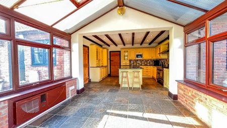 5 bedroom bungalow to rent - Photo 5