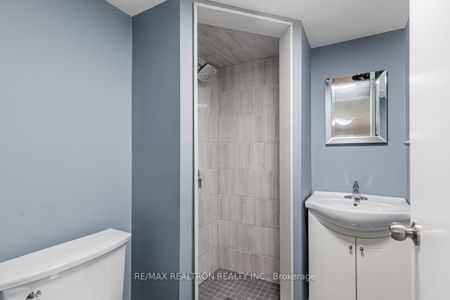 For Lease - 41 Fairholme Avenue Unit# Bsmt, Toronto, Ontario - Photo 4