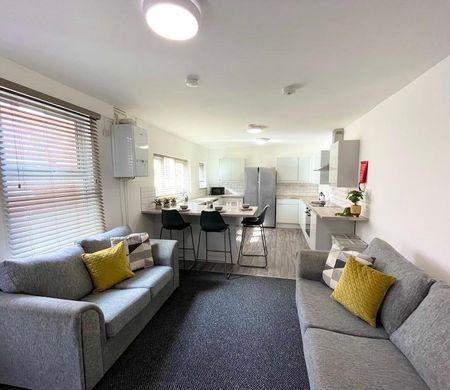 6 bedroom house to rent - Photo 2