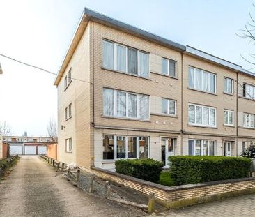 Appartement te huur in Wilrijk voor € 850 met 2 slaapkamers - Photo 5