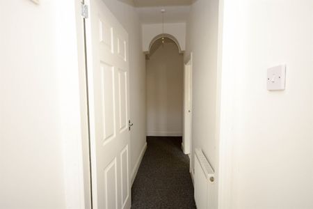 2 bed flat to rent in Brinkburn Avenue, Gateshead, NE8 - Photo 5