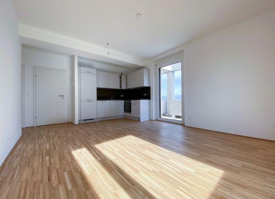 großzügige 2-Zimmer Wohnung mit 9 m² Balkon - Photo 1