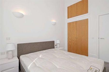 A one bedroom apartment close to Angel Station - Photo 3