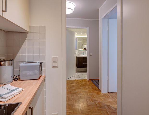 Bright and quiet apartment near Arabellapark - Foto 1