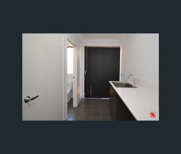 36 Carbeen View, Piara Waters, WA 6112 - Photo 1