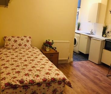 Studio Flat, Green Lanes, N8 - Photo 1