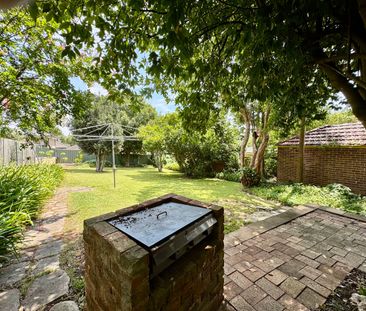 Freshly Updated Family Home in Prestigious School Catchments - Photo 1