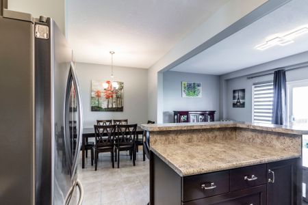 For Lease - 93 Sexton Crescent, Hamilton, Ontario - Photo 4