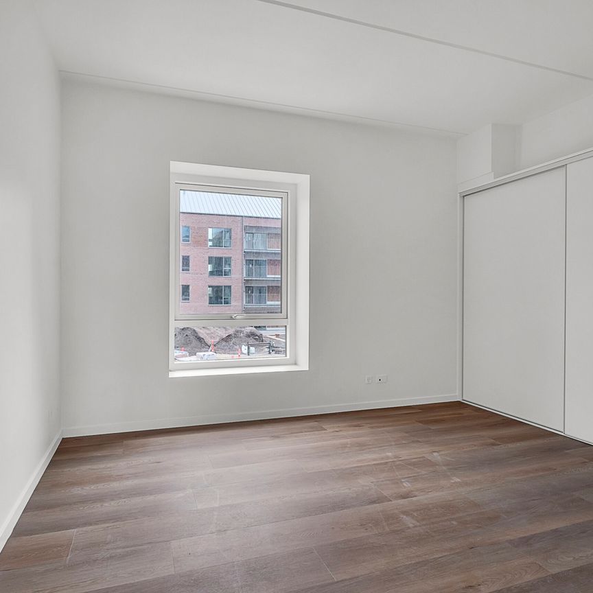 Lys og moderne 5-værelses lejlighed med fjordudsigt i Nørresundby - Photo 1