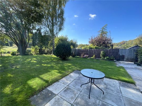 A well-presented 3-bedroom semi-detached house based on the outskirts of Whitchurch with driveway parking, garage and beautiful garden which overlooks a private nature reserve and watercress beds. - Photo 1