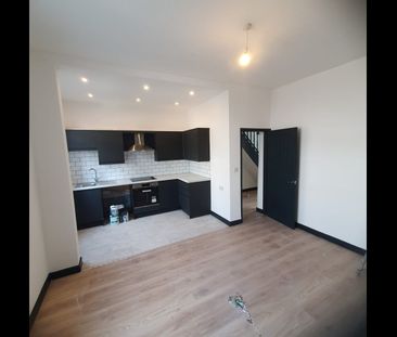 3 Bed Terraced House, Edith Road, CH44 - Photo 4
