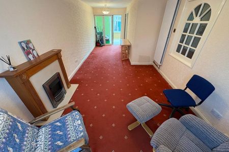 Brownlow court - Photo 2