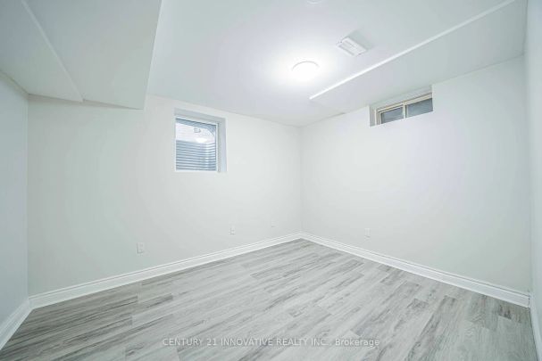 Detached Home For Lease | E9039489 - Photo 1