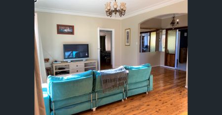 Well Located 3 Bedroom House - Photo 5