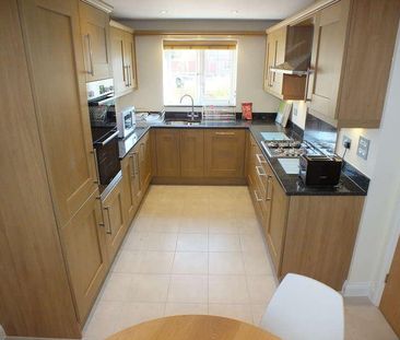 The Drive, Earley, Reading, RG6 - Photo 6