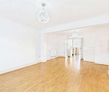 Arrowsmith Road, Chigwell, Essex, IG7 - Photo 1