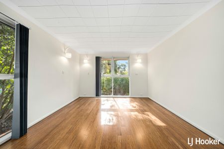 27 Wangara Street, Aranda ACT, Belconnen - Photo 2