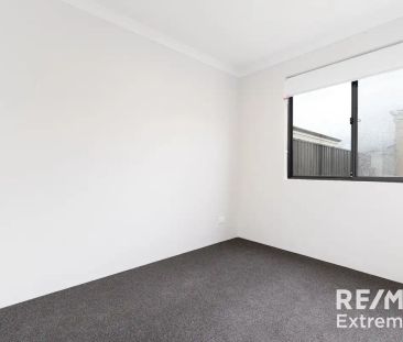 “Brand New 3x2 Home in Sought-After Currambine” - Photo 5