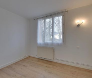 BEAU 4 PIÉCES + CUISINE EN REZ DE CHAUSSÉE DANS UNE IMPASSE AU CALM... - Photo 4