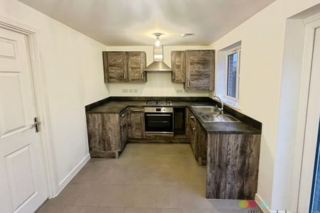 Austacre Way, LINCOLN - Photo 5