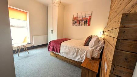 1 bedroom in a house share to rent - Photo 5