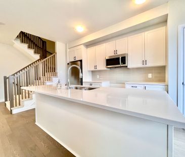 For Lease - 305 Clearpath Private, Kanata, Ontario - Photo 3