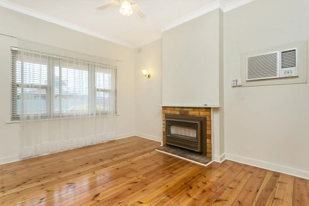 Well maintained four bedroom generous family living - Photo 1