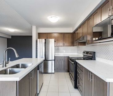 For Lease - 104 Symington Avenue, Oshawa, Ontario - Photo 4