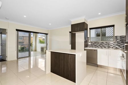Modern 2 bedroom 2 bathroom Apartment in the Heart of Nundah - Photo 5