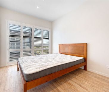 Fully Furnished Modern Apartment - Photo 3
