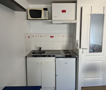 Location Appartement 1 pièce 13m² REIMS 51100 - Photo 3